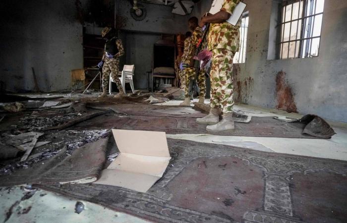 وزير
      خارجية
      نيجيريا
      يكشف
      تفاصيل
      «الخط
      الساخن»
      قبل
      الضربة
      الأميركية