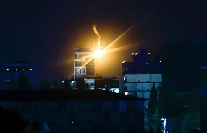 Thailand
      and
      Cambodia
      sign
      new
      ceasefire
      agreement
      to
      end
      weeks
      of
      deadly
      border
      fighting