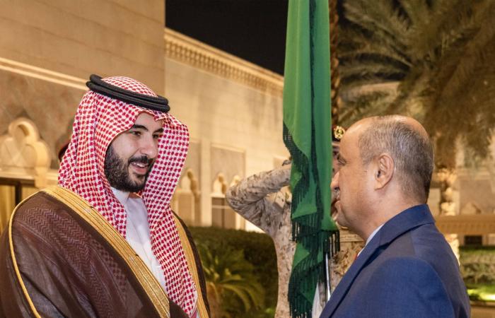 «الانتقالي»
      يثمن
      جهود
      التحالف...
      ويجدد
      انفتاحه
      على
      أي
      «ترتيبات»