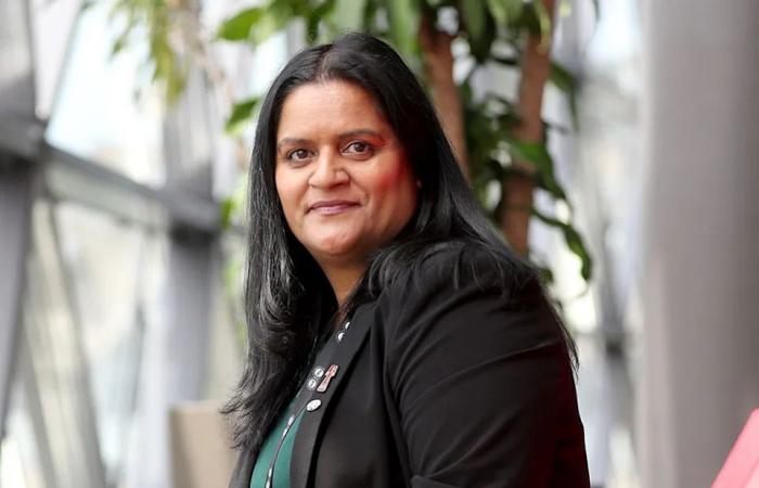 Top
      federal
      department
      blasted
      as
      'hypocritical'
      for
      refusing
      to
      share
      layoff
      numbers