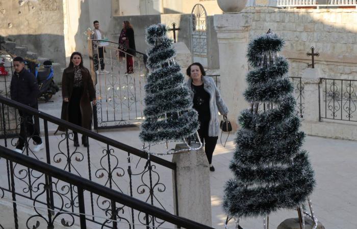 تبديد
      المخاوف
      من
      الحرب
      ينعكس
      على
      الحركة
      السياحية
      والتجارية
      في
      لبنان