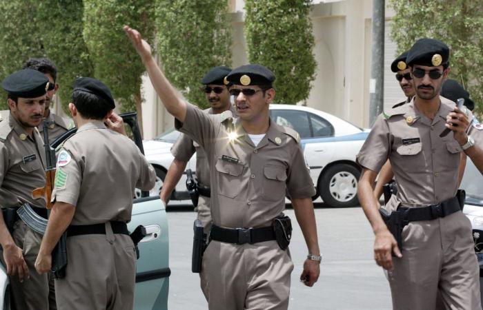 "رجل و4 نساء".. الأمن السعودي يعلن ضبط 5 وافدين داخل شقة ويكشف ما فعلوه