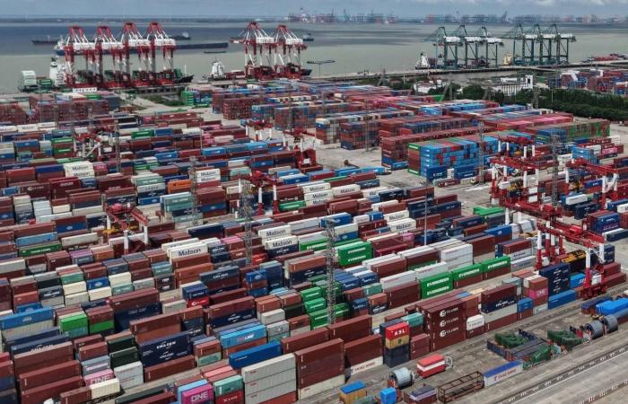 النساء
      يقدن
      46.8
      %
      من
      المنشآت
      الصغيرة
      والمتوسطة
      في
      السعودية