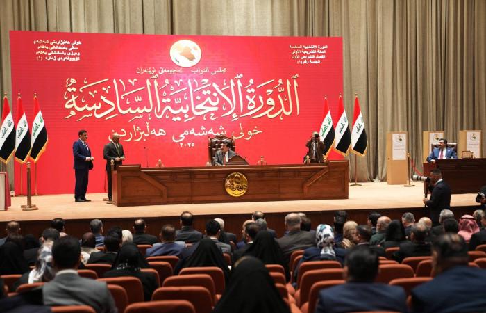 تسوية
      حسمت
      رئاسة
      البرلمان
      العراقي
      في
      جلسة
      «انسيابية»