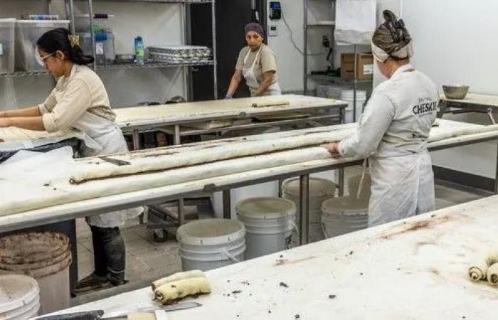 Cheskie
      bakery's
      Mile
      End
      location
      has
      changed.
      Its
      'phenomenal'
      babka
      has
      not