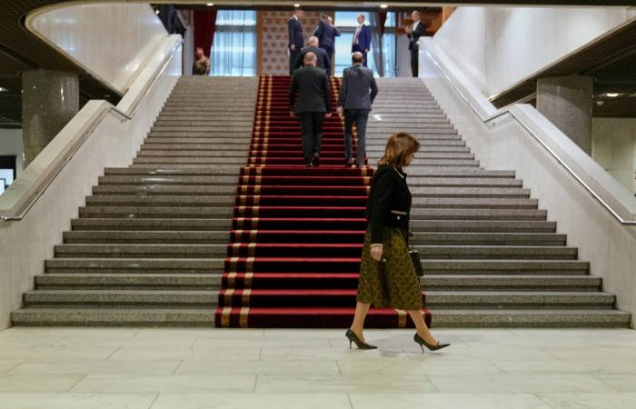 تسوية
      حسمت
      رئاسة
      البرلمان
      العراقي
      في
      جلسة
      «انسيابية»