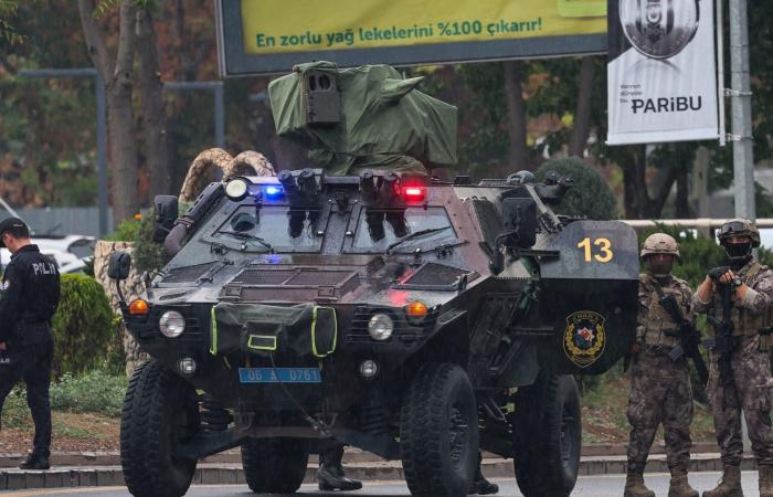 تركيا.. اشتباكات بين مسلحي "داعش" والشرطة وإصابة 7 ضباط في مداهمة