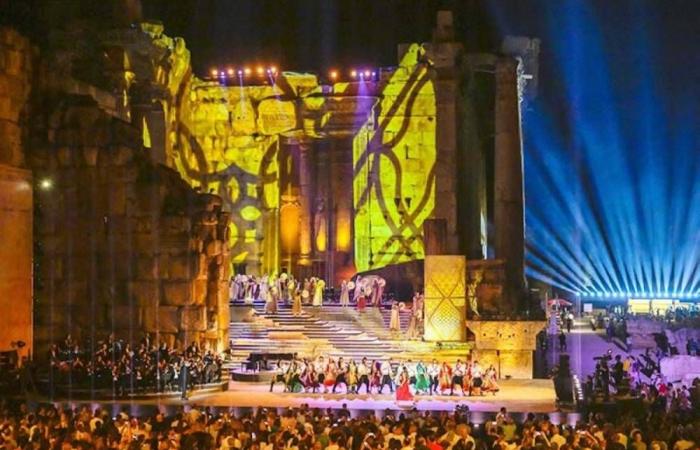 الثقافة
      اللبنانية
      تتوهج
      بين
      الانتعاش
      والفوضى
      من
      دون
      أن
      تعبأ
      بالحرب