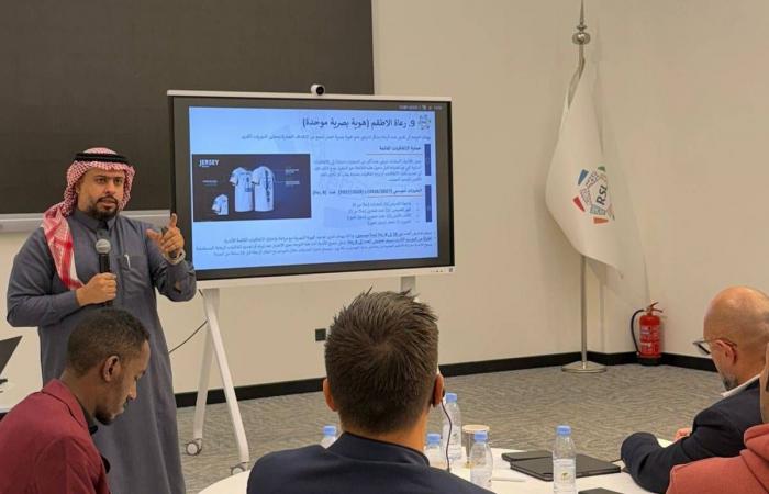 «رابطة
      الدوري
      السعودي
      للمحترفين»
      تناقش
      الأندية
      في
      تطوير
      لوائح
      الموسم
      المقبل