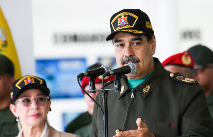 ترمب
      يتحدث
      عن
      تدمير
      «منشأة
      كبيرة»
      لصلتها
      بالمخدرات
      وفنزويلا