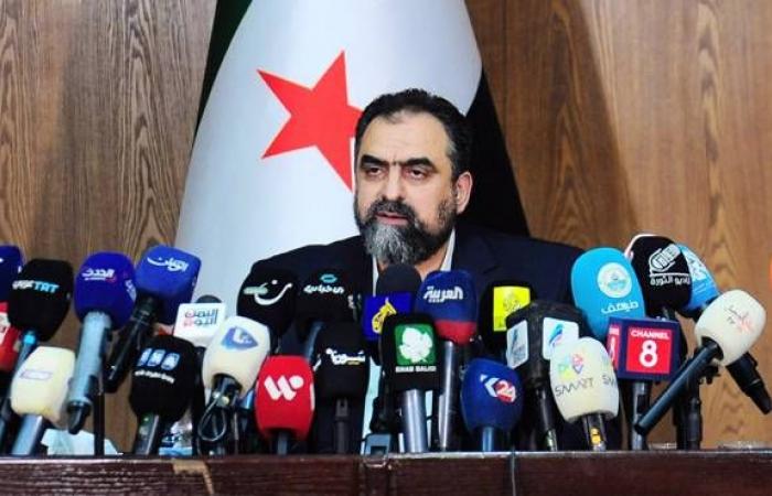 مسؤولان
      يمنيان
      لـ«الشرق
      الأوسط»:
      قرارات
      العليمي
      لحماية
      سيادة
      الدولة