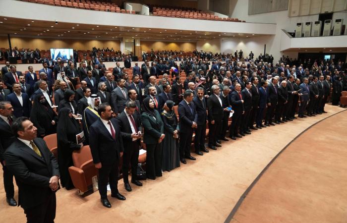 برلمان
      العراق
      يتجاوز
      أزمة
      سياسية...
      ويفتح
      الترشح
      لـ«رئيس
      الجمهورية»