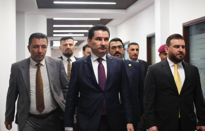 برلمان
      العراق
      يتجاوز
      أزمة
      سياسية...
      ويفتح
      الترشح
      لـ«رئيس
      الجمهورية»