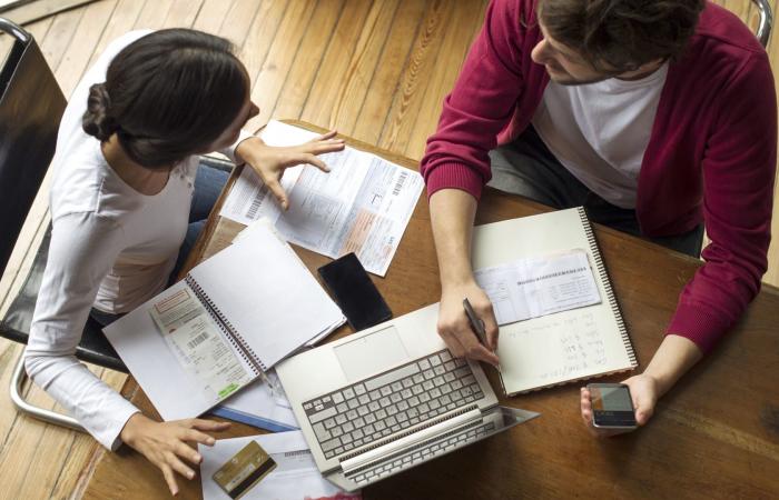 بحسب الخبراء.. ما هي أكثر الخلافات المالية شيوعًا بين الأزواج؟