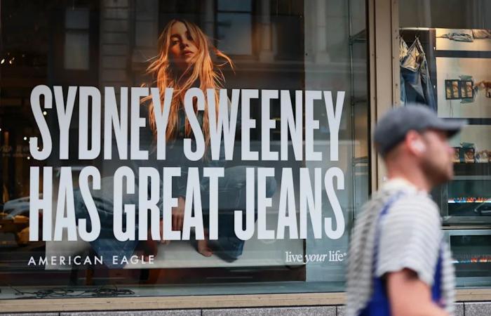 Year
      in
      Review
      2025:
      Canada's
      top
      entertainment
      searches
      from
      Taylor
      Swift
      to
      Jimmy
      Kimmel
      to
      Katy
      Perry