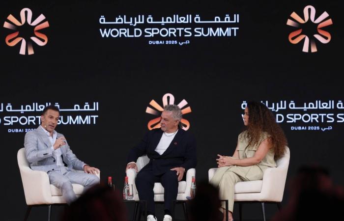 روبرتو
      باجيو:
      الاعتماد
      على
      اللاعبين
      الأجانب
      وراء
      تراجع
      منتخب
      إيطاليا 