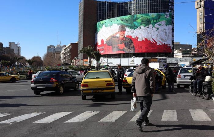 احتجاجات
      إيران
      تنتقل
      من
      البازار
      إلى
      الجامعات