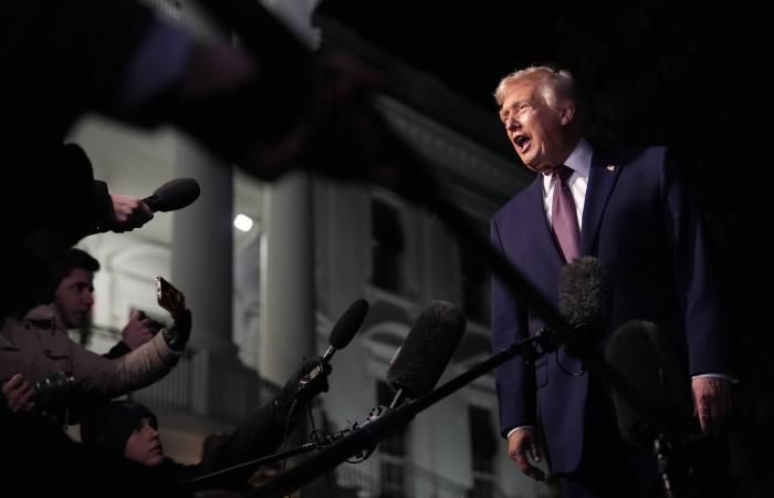 صادرات
      الخدمات
      السعودية
      تجلب
      15.5
      مليار
      دولار
      بدعم
      من
      السفر
      والنقل