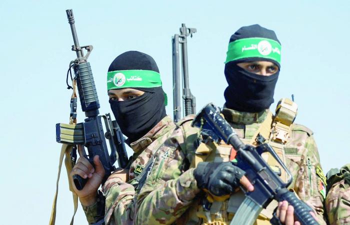 أسير
      محرر
      كان
      مقرباً
      من
      السنوار
      يقود
      ثورة
      داخل
      «حماس»
      بغزة
      ويُغضب
      بعض
      قادتها