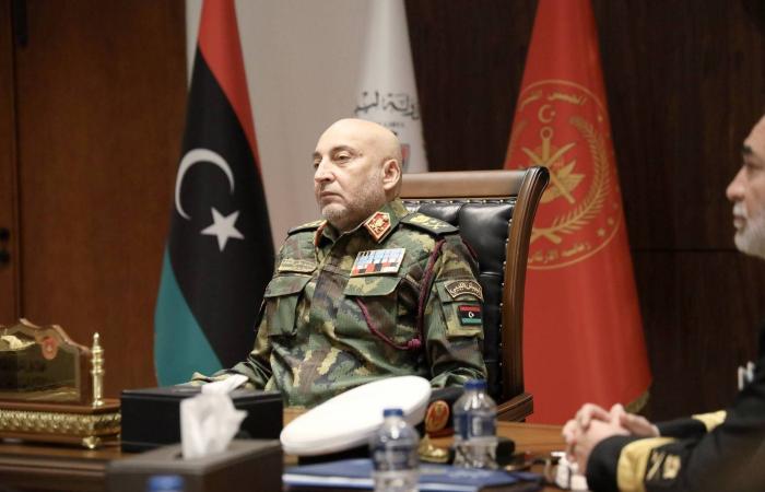 مصرع
      الحداد
      يستحضر
      إرث
      أزمات
      الطيران
      الليبي
      منذ
      سقوط
      القذافي