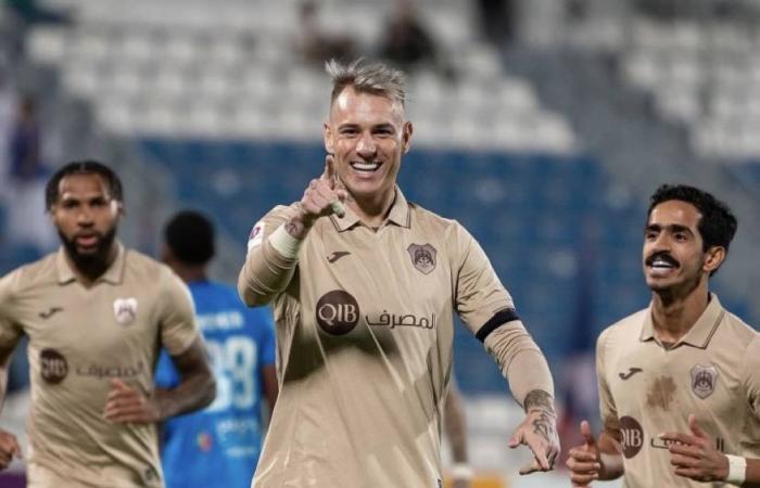 «روجر غيديس» علامة فارقة