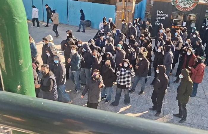 إيران:
      سنتصدى
      بصورة
      «حاسمة»
      للتظاهرات
      في
      حال
      زعزعة
      الاستقرار