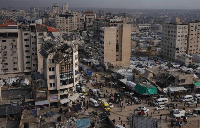 عام
      2025:
      تأجيل
      خيار
      توسعة
      الحرب
      في
      لبنان
      أم
      ترحيلها؟