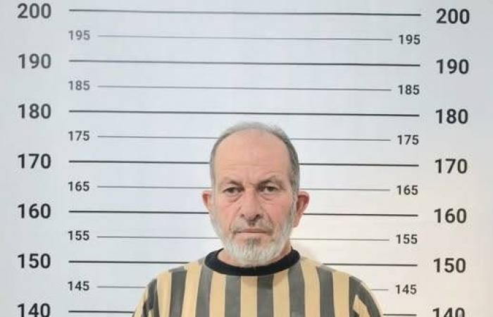 وزير
      داخلية
      سوريا
      يصدر
      تحذيراً
      أخيراً
      لـ«فلول
      النظام»