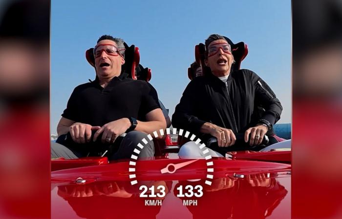 مذيعا CNN يجربا أسرع أفعوانية في العالم.. شاهد رد فعلهما لحظة انطلاقها