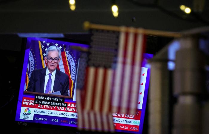 سوق
      السندات
      الأميركية
      تدخل
      2026
      وسط
      ترقب
      وحذر
      بعد
      عام
      قياسي