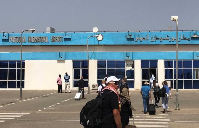 البرهان
      في
      ذكرى
      الاستقلال:
      النصر
      آتٍ