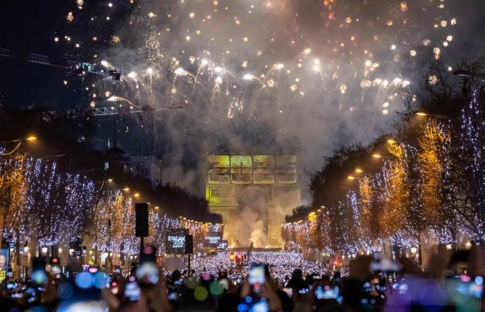 لبنان
      يستقبل
      2026
      بأجواء
      احتفالية
      وحفلات
      ضخمة