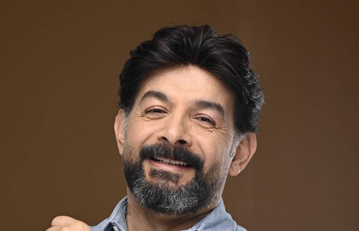 رحيل
      حسين
      علي
      حسين
      الأديب
      المسكون
      بالحزن
      والصمت