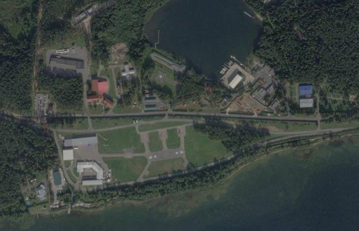 زيلينسكي:
      السلام
      أصبح
      قاب
      قوسين
      أو
      أدنى
      وما
      تبقى
      فقط
      10
      %
      لإنجازه