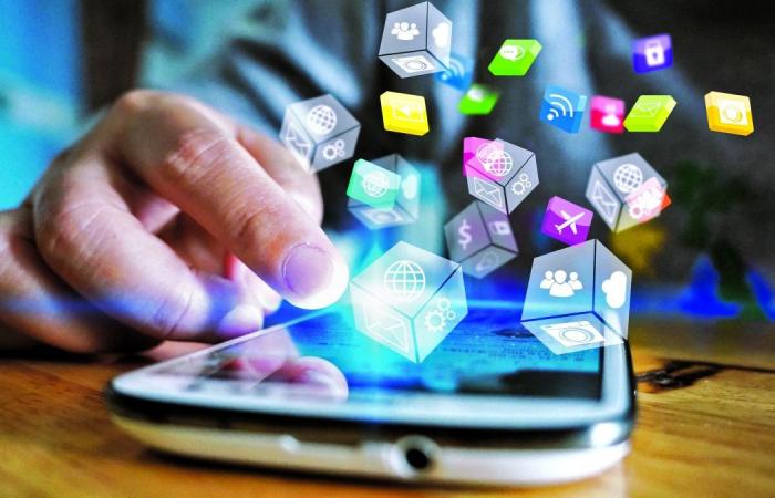 قانونيون وتقنيون لـ "الشرق": لجنة حماية الأطفال.. خطة وطنية للتصدي لمخاطر الثورة الرقمية