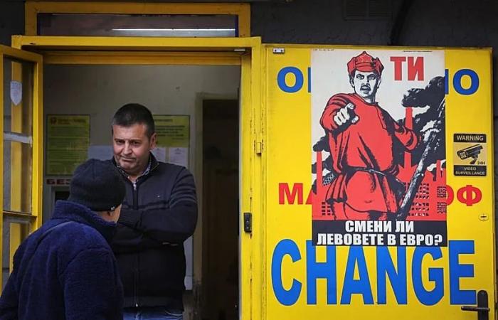 Bulgaria
      switches
      to
      the
      euro
      amid
      mixed
      reactions
      from
      its
      citizens