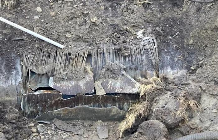 Alberta
      premier
      says
      province
      might
      impose
      oversight
      of
      Calgary's
      water
      system
      after
      latest
      break