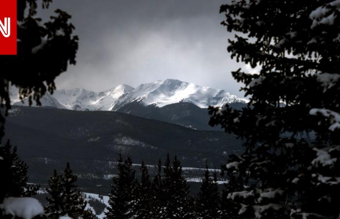 متابعة: العثور على جثة امرأة مفتوك بها بجبال كولورادو والمشتبه به أسد جبلي