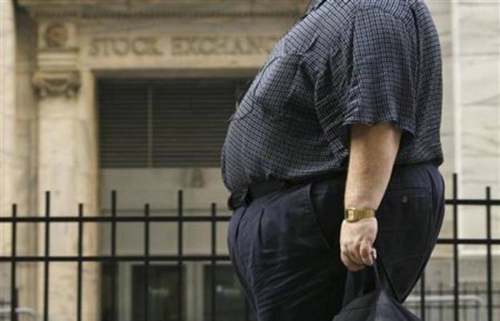 لماذا
      يعتقد
      الخبراء
      أن
      شعار
      «قلل
      طعامك
      وزد
      حركتك»
      ليس
      ناجحاً
      في
      إنقاص
      الوزن؟