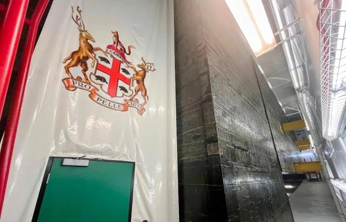 Hudson's
      Bay
      is
      gone
      but
      legacy
      of
      company
      that
      birthed
      Winnipeg
      is
      hidden
      in
      plain
      view