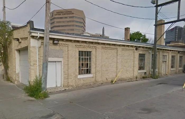 Hudson's
      Bay
      is
      gone
      but
      legacy
      of
      company
      that
      birthed
      Winnipeg
      is
      hidden
      in
      plain
      view