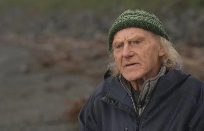 Drift
      logs
      destroying
      intertidal
      ecosystems
      in
      B.C.,
      study
      finds