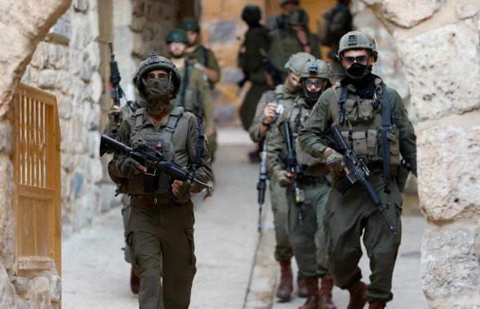 رئيس
      «النواب
      الليبي»:
      رفْض
      فرنسا
      وتحفُّظ
      ألمانيا
      على
      تحليل
      الصندوق
      الأسود
      لطائرة
      الحداد
      «محيِّران»