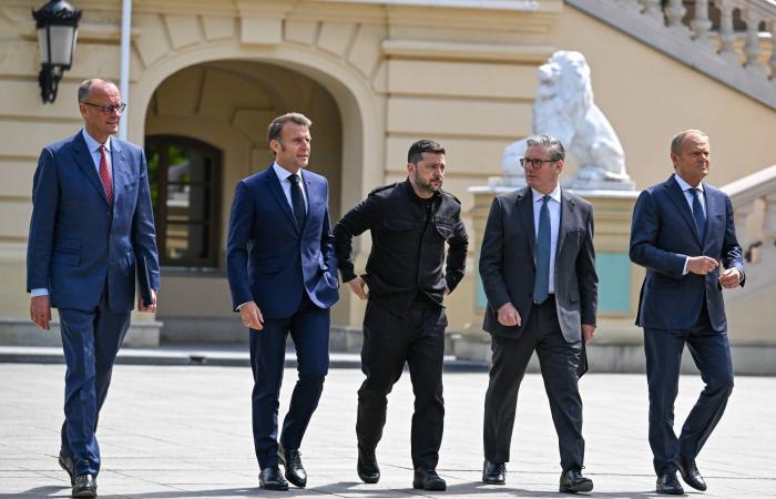 تفاؤل
      أوروبي
      بالتوافق
      المستجد
      مع
      الأميركيين
      بشأن
      أوكرانيا