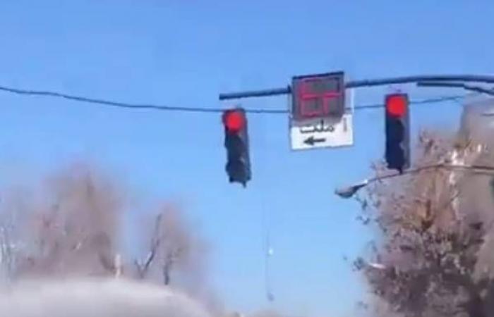 مقتل
      فتى
      من
      جراء
      صدم
      حافلة
      لحشد
      من
      اليهود
      المتدينين
      في
      القدس