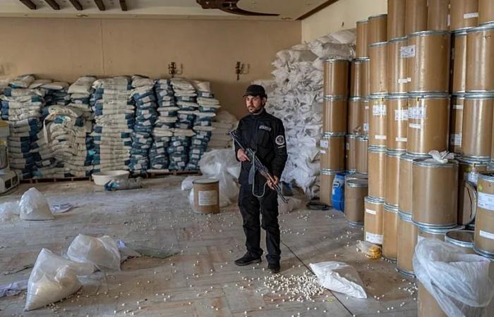 Iran
      is
      plotting
      to
      assassinate
      Syria's
      al-Sharaa,
      Israel
      warns