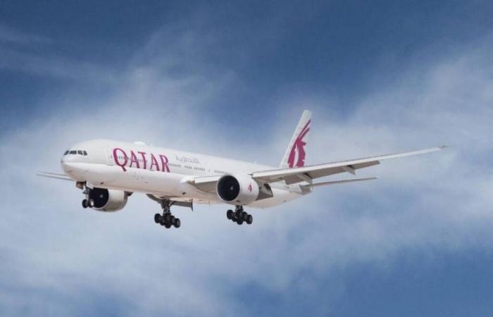 «القطرية» تشغل أول طائرة «بوينغ 787» بإنترنت مجاني