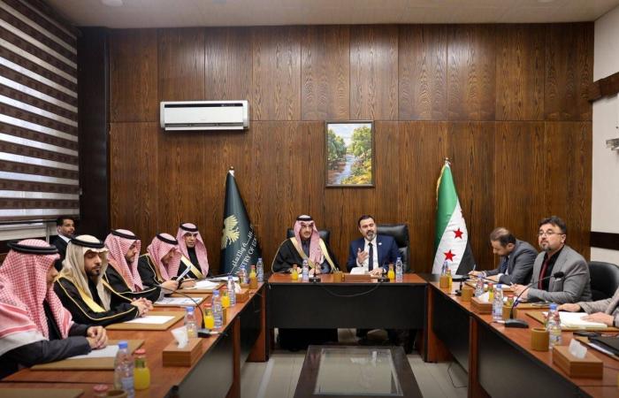 «الصندوق
      السعودي»
      يسرّع
      خريطة
      التعافي
      في
      سوريا
      بتمويلات
      مرتقبة
      لـ
      1.5
      مليار
      دولار