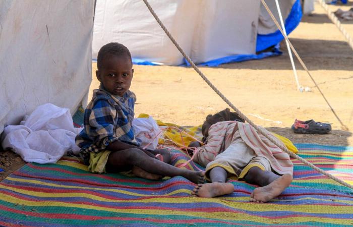 «فنزويلا
      ليست
      ليبيا»...
      كيف
      تحوّل
      بلد
      القذافي
      إلى
      مضرب
      للأمثال؟