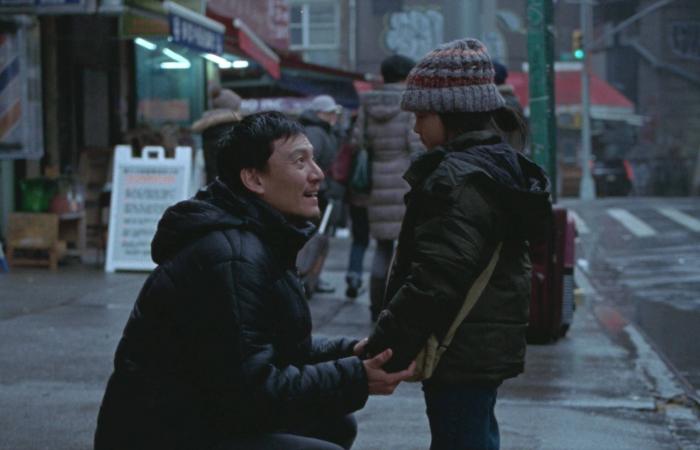 لويد
      لي
      تشوي:
      تخليت
      عن
      صورة
      نيويورك
      اللامعة
      في
      «لو
      المحظوظ»